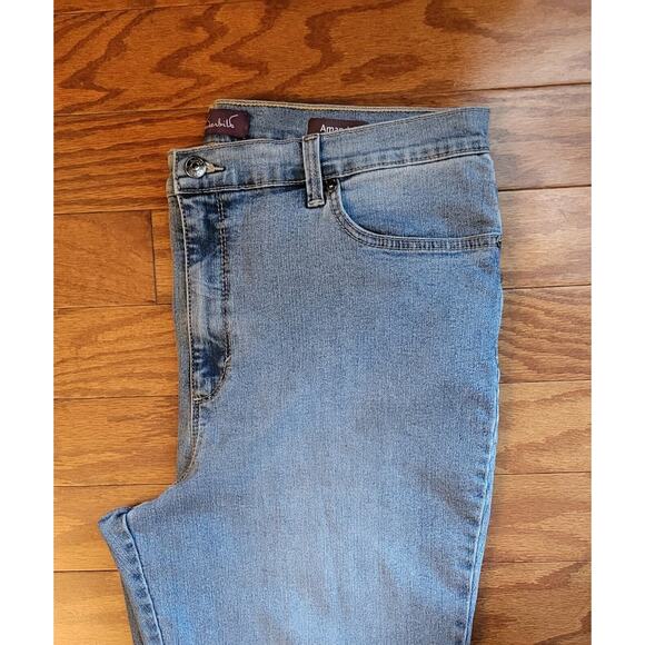 Gloria Vanderbilt Light Blue Skinny Jeans - Picture 6 of 11